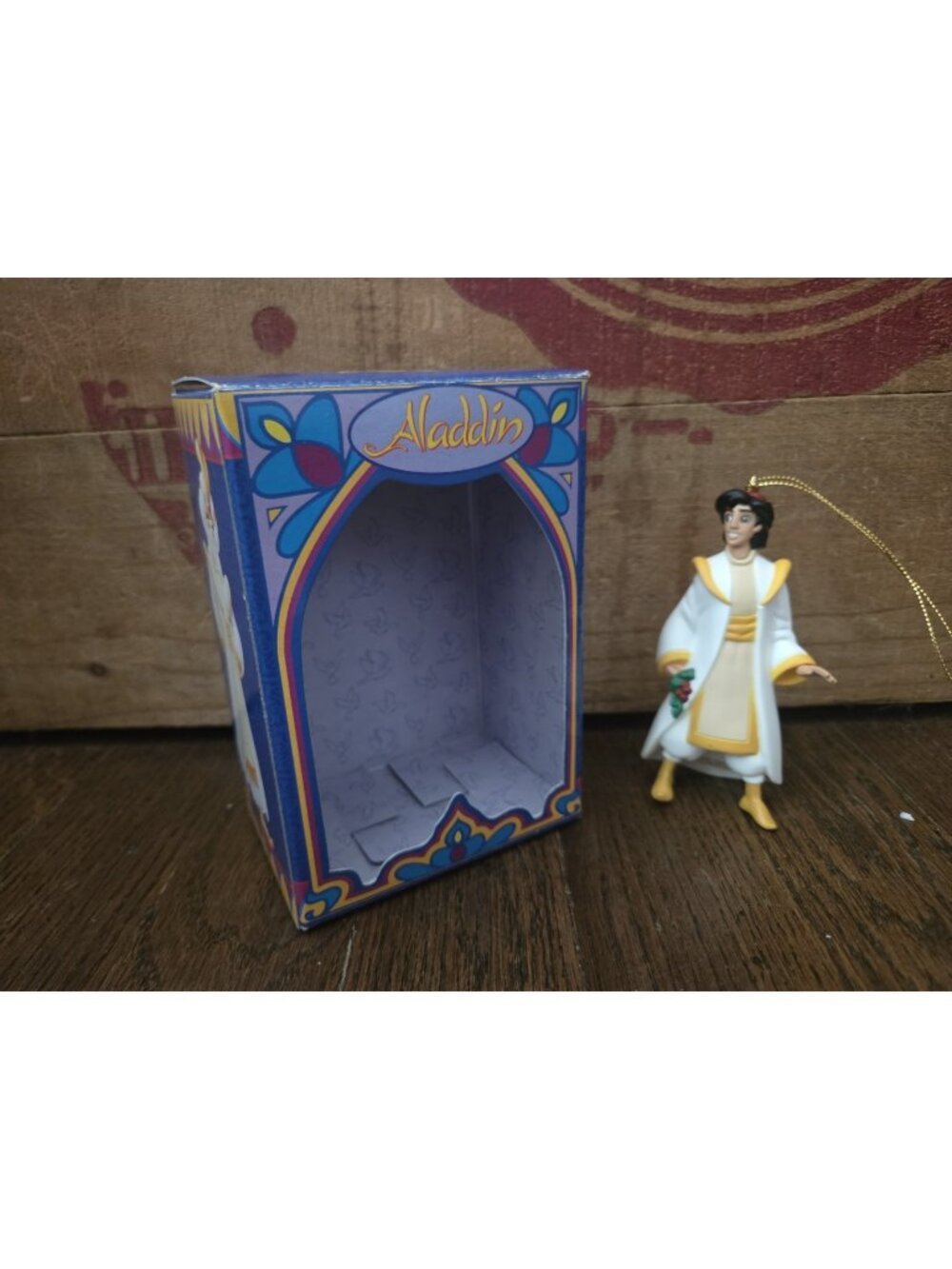 Vintage 1997 Disney Grolier Christmas Ornament DCO ALADDIN